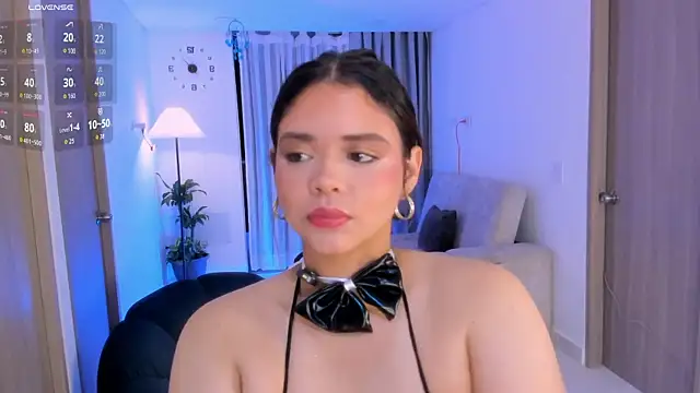 NikaVelvet1 online show from April 2026 12:06:02 AM