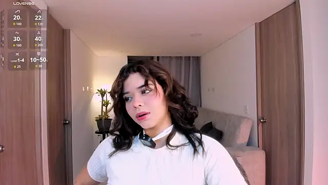 NikaVelvet1 online show from December 2025 01:17:01 AM