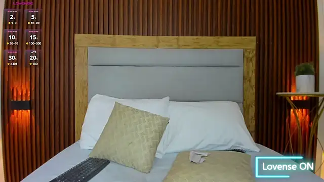 Snapshot of agata_noir chatting on October 2025 03:19:02 AM agata noir online show from October 2025 03:19:02 AM