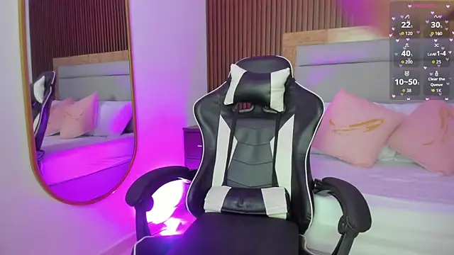 Snapshot of agata_noir chatting on September 2025 12:38:02 PM agata noir online show from September 2025 12:38:02 PM