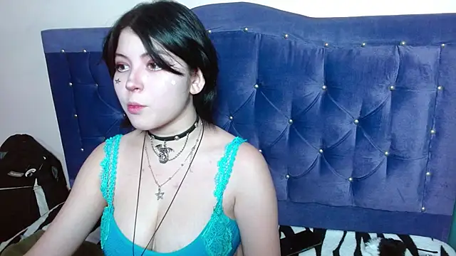 Ginebra Sensual online show from October 2025 01:02:01 PM