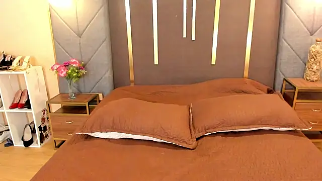 OliviGrace online show from March 2026 09:15:02 PM