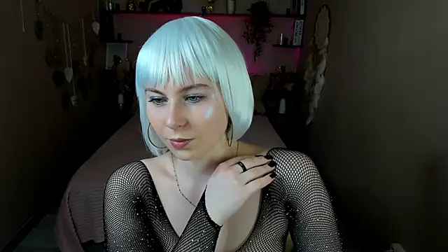 EvaCrosby online show from March 2026 03:46:01 PM