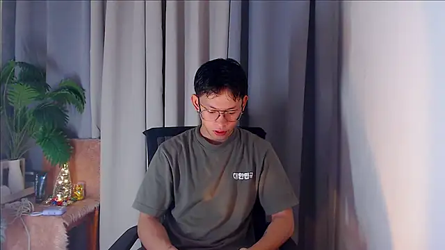 pinkcock froi2305 online show from October 2025 12:56:02 AM