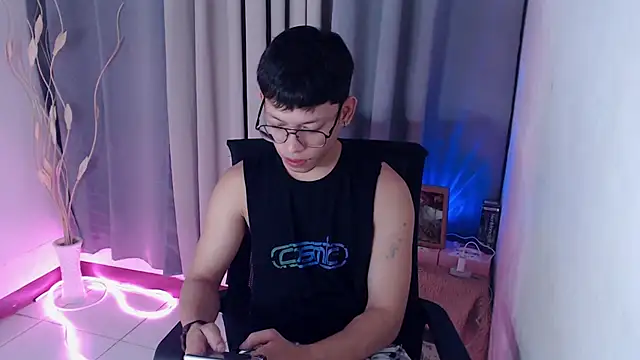 pinkcock froi2305 online show from April 2026 03:13:01 AM