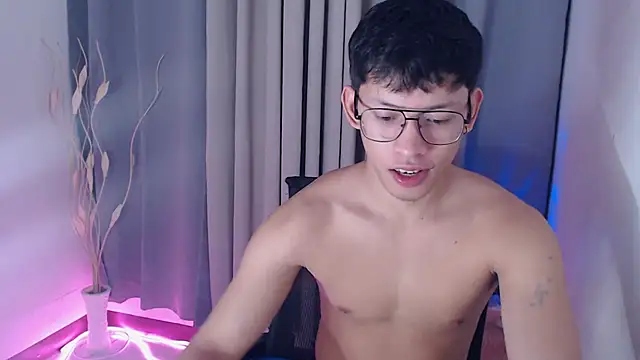 pinkcock froi2305 online show from April 2026 02:01:01 PM