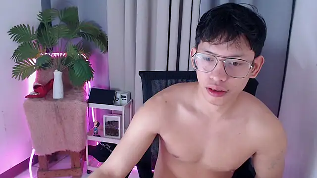 pinkcock froi2305 online show from December 2025 12:37:02 AM