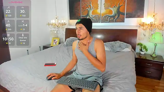 Valentiinoss online show from September 2025 08:52:01 PM