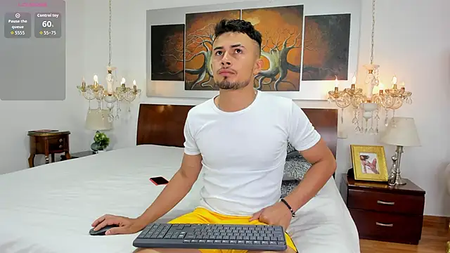 Valentiinoss online show from January 2026 08:35:02 PM