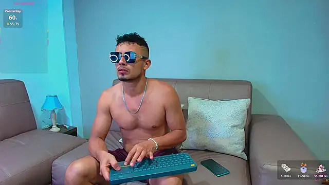 Valentiinoss online show from May 2026 03:07:02 PM