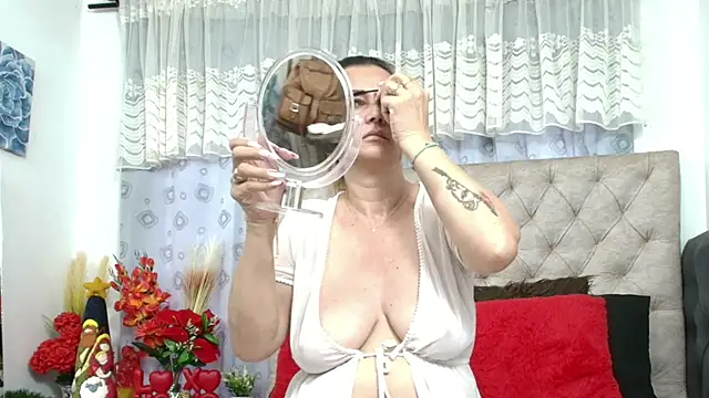 Victoriacoperino online show from December 2025 01:22:02 PM