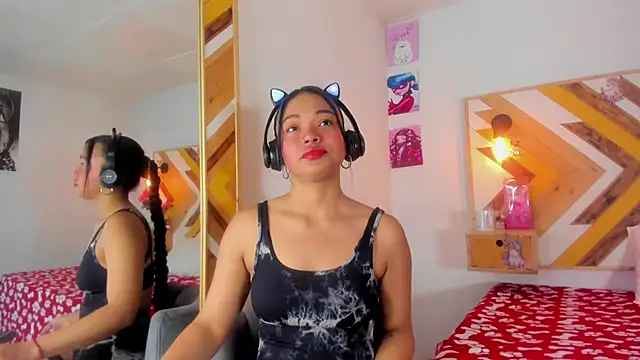 SoleneFontaine online show from November 2025 02:10:01 PM