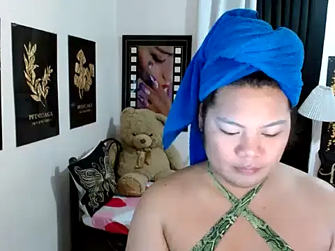 TSbrianaHugeCock online show from April 2026 04:30:02 PM