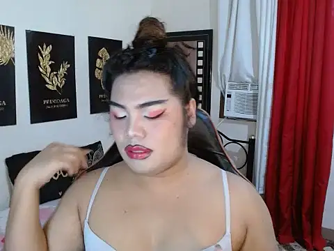 Snapshot of TSbrianaHugeCock chatting on November 2025 07:35:01 AM TSbrianaHugeCock online show from November 2025 07:35:01 AM