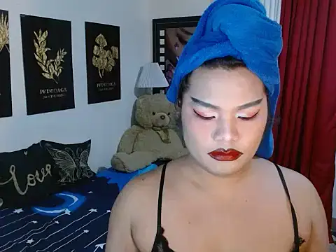 Snapshot of TSbrianaHugeCock chatting on November 2025 08:01:01 PM TSbrianaHugeCock online show from November 2025 08:01:01 PM