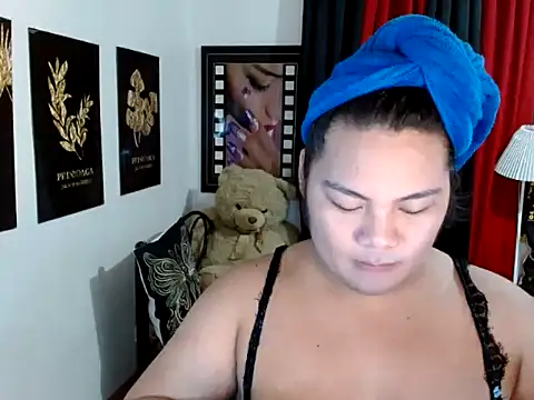 TSbrianaHugeCock online show from April 2026 02:30:01 PM