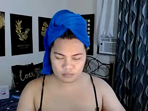 TSbrianaHugeCock online show from January 2026 03:51:01 PM