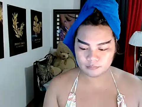 TSbrianaHugeCock online show from April 2026 02:01:02 PM