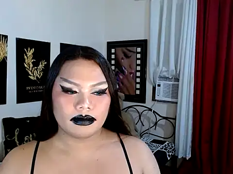 Snapshot of TSbrianaHugeCock chatting on December 2025 08:04:02 PM TSbrianaHugeCock online show from December 2025 08:04:02 PM