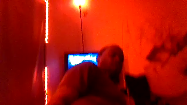 Nuttygmarley online show from April 2026 06:04:01 AM