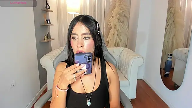 Natalia Leon8 online show from September 2025 04:02:01 AM