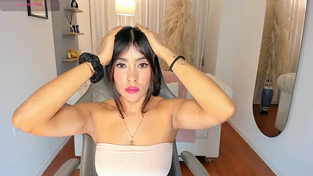 Snapshot of Natalia_Leon8 chatting on November 2025 04:17:02 AM Natalia Leon8 online show from November 2025 04:17:02 AM