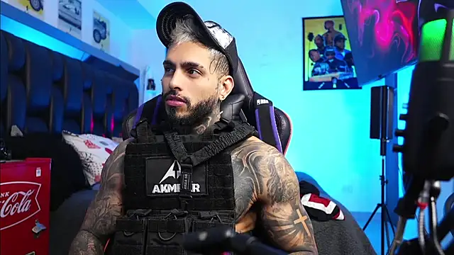 logan hugh8 online show from February 2026 09:39:02 PM