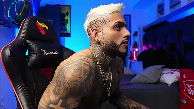 logan hugh8 online show from January 2026 05:55:01 AM