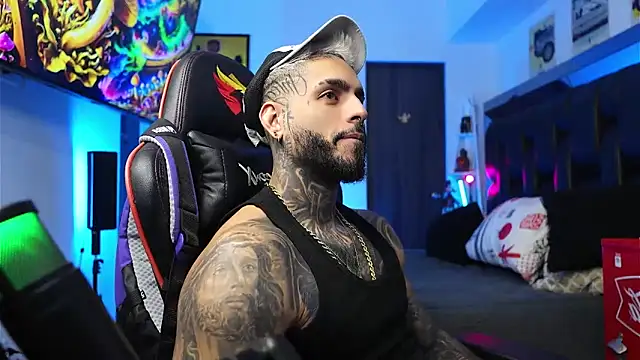 logan hugh8 online show from February 2026 07:17:01 AM