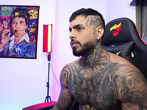 logan hugh8 online show from October 2025 02:01:01 AM