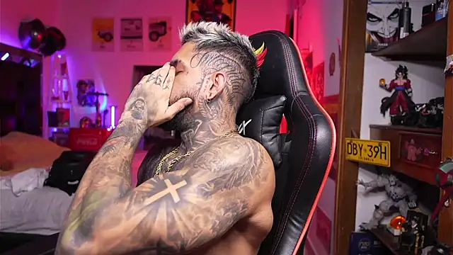 logan hugh8 online show from April 2026 08:16:01 AM