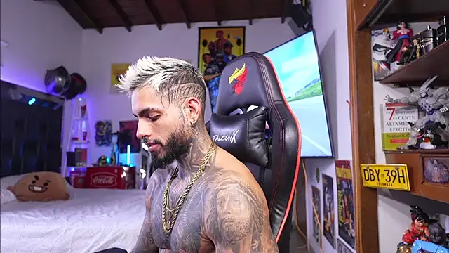 logan hugh8 online show from March 2026 01:15:02 PM