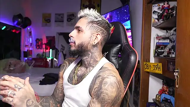 logan hugh8 online show from March 2026 04:15:01 AM