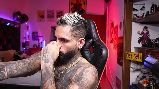 logan hugh8 online show from April 2026 07:32:02 AM