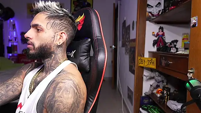 logan hugh8 online show from April 2026 05:58:02 AM