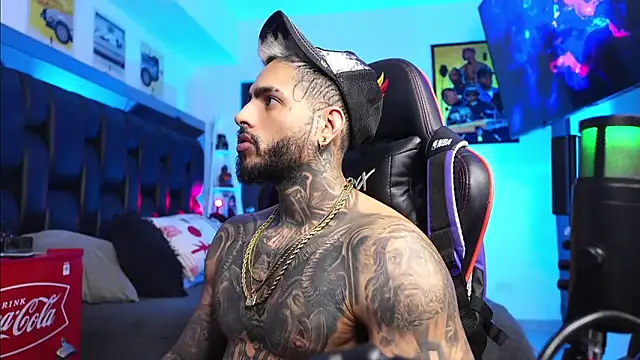 logan hugh8 online show from February 2026 01:06:02 AM