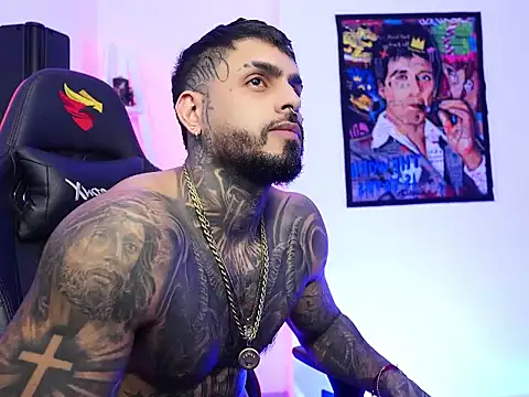 logan hugh8 online show from November 2025 01:17:01 AM