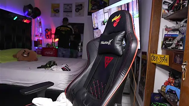 logan hugh8 online show from March 2026 04:23:02 AM