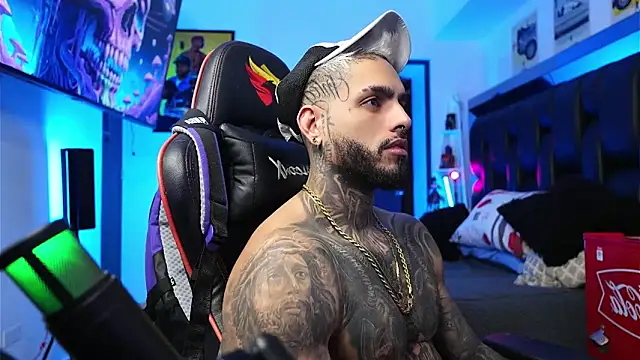 logan hugh8 online show from February 2026 07:22:01 PM