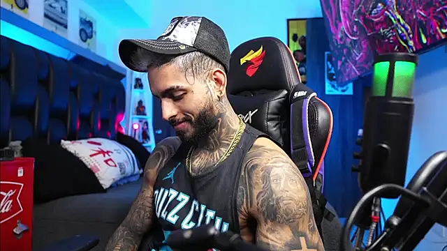 logan hugh8 online show from February 2026 06:03:02 AM