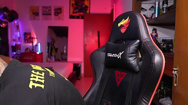 logan hugh8 online show from April 2026 12:35:01 AM