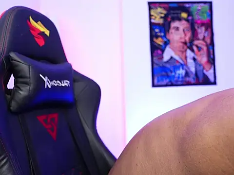 logan hugh8 online show from November 2025 02:21:02 AM