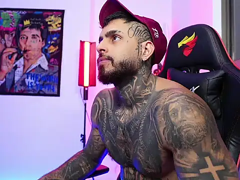 logan hugh8 online show from November 2025 06:39:02 AM