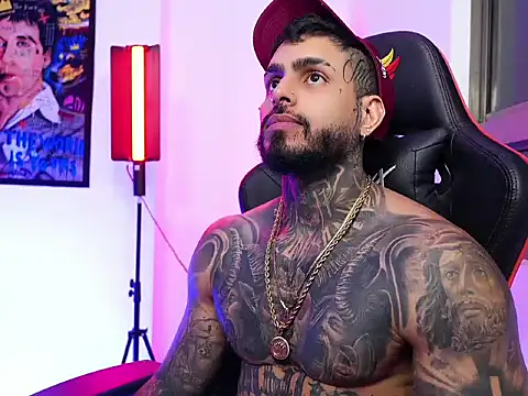 logan hugh8 online show from November 2025 02:26:02 AM