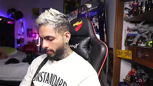 logan hugh8 online show from March 2026 06:25:02 AM