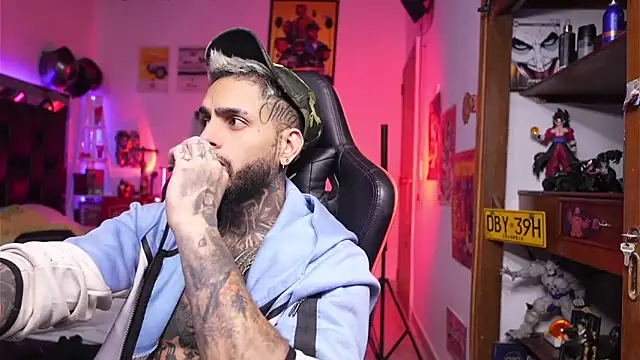 logan hugh8 online show from April 2026 06:53:02 AM