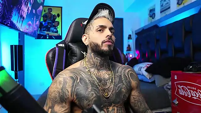 logan hugh8 online show from February 2026 10:18:01 PM