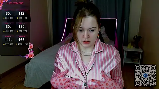 HelenHartt online show from March 2026 08:14:01 AM