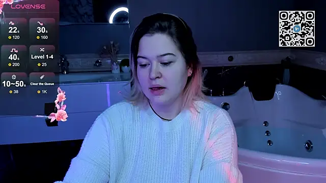 Snapshot of HelenHartt chatting on November 2025 01:15:02 AM HelenHartt online show from November 2025 01:15:02 AM