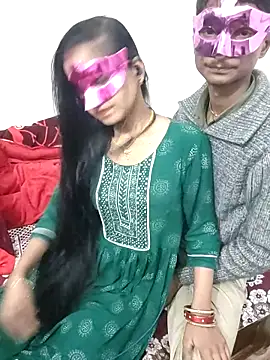 Snapshot of LOVE568 chatting on December 2025 04:33:01 PM LOVE568 online show from December 2025 04:33:01 PM